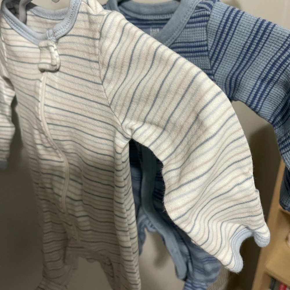 Carter’s Newborn Pajamas bundle of 2